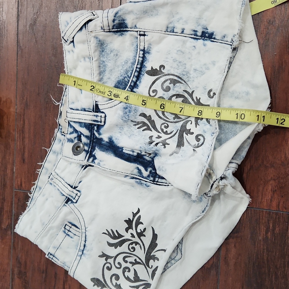That's it Jeans Shorts 💫 - Picture 7 of 9